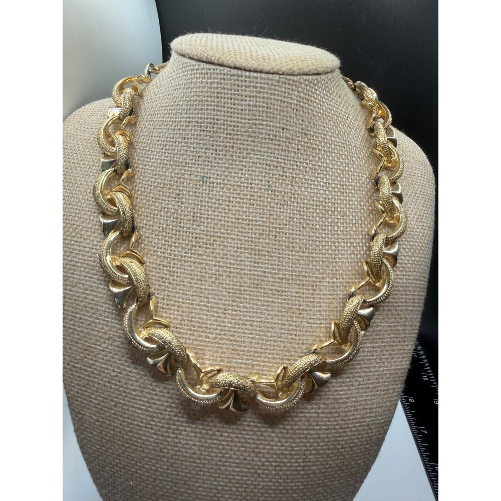 Vintage‎ Coro Gold Tone Textured Link Choker Necklace Mid Century Statement 17in